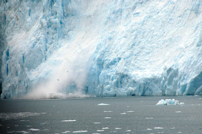 Aialik Glacier calving2