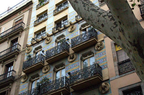 Ramblas building1
