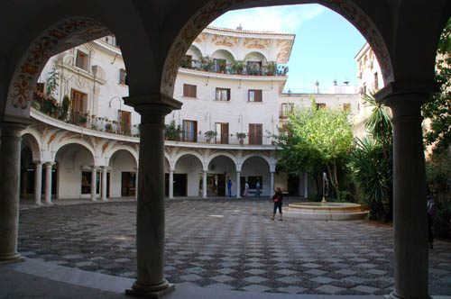 8walkingtour